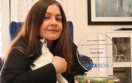 Pooja Bhattge Fish Eye Networkah PETA award libijje