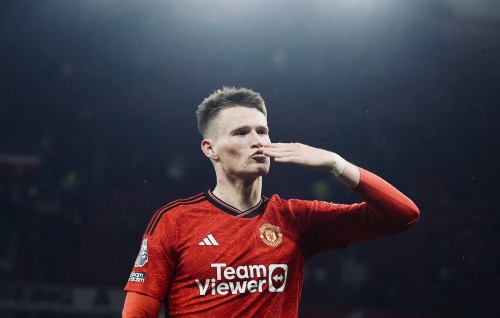 United in Chelsea balikoffi, Villa aiyydhashuve City 4 vana ah