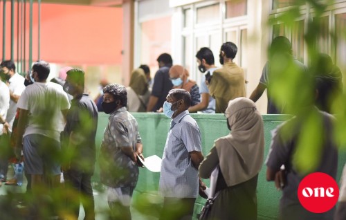 vaccine libun dhathivejje, 2 Haftha thereygai Covishield ge shipment eh libeytho eba balan: HPA