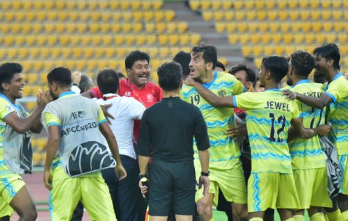 AFC in Abahani beyru kollee!