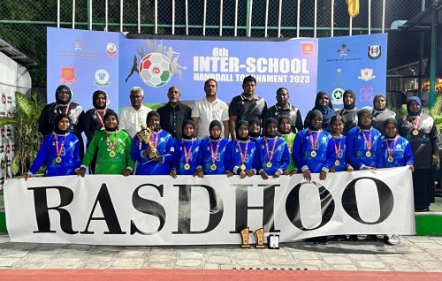 Inter school handball mubaaraathuge anhen division ge thashi, Ahmadhiyyaa aai Aa. atoll thauleemee marukazah