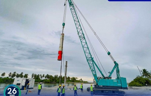 Madaveli-hoandehdhoo causeway ge bridge foundation ge masahkaiy fashaifi