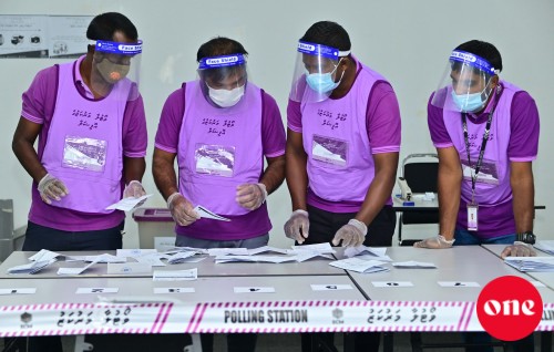 Enme gina candidates. enme bodu budget, enme bodu inthikhaabu, adhives jeheynee faskuran baa??