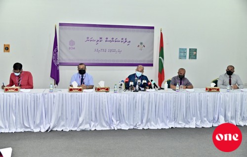 Inthihaabugai vote lumuge haggu libifaivaa meehunge adhadhu 272,480 araa: Shareef