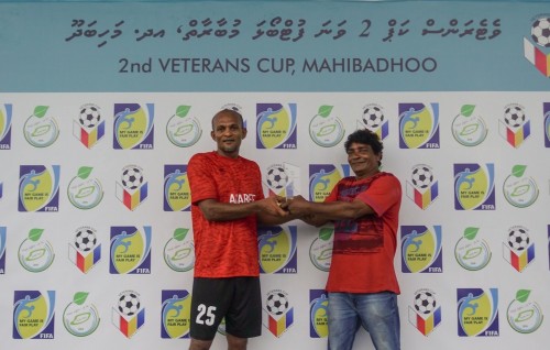 Mahibadhoo veterans football mubaaraaiy: Iyyege match The Joali kaamiyaabukohffi