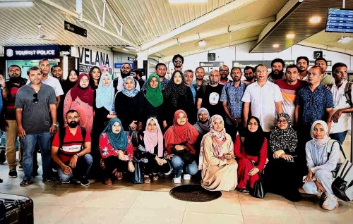 Thamreen thakah Civil Service ge team eh India ah