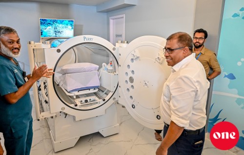 Deco vaa meehun ah faruvaa dheyn ADK gai hyperbaric ge 2 chamber bahattaifi