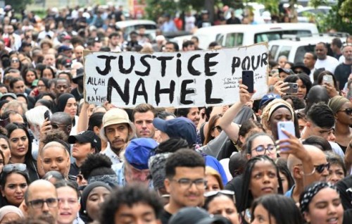France gai hingamundhaa hamanujehun thakugai 400 meehun hayyaru koffi