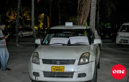 Garage sitee ge badhalugai taxi register kuran 10,000 rufiyaa dhakkan jehey usoolah amalu nukuran nimmaifi