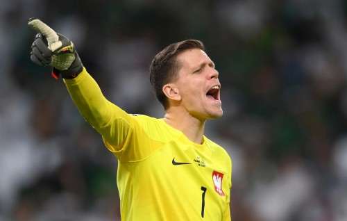 Poland goalkeeper Szczesny football huttaalaifi