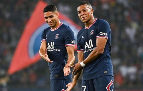 Aa kulhuntherin stadium ah thaarafu kuri match gai PSG ah molheh
