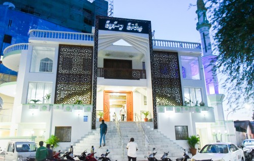 Covid case akaa gulhigen male ge 3 miskitheh disinfect kuranee