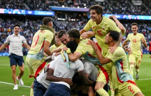Foarigadha match akaaeku, Spain in 32 aharahfahu rann medal hoadhaifi