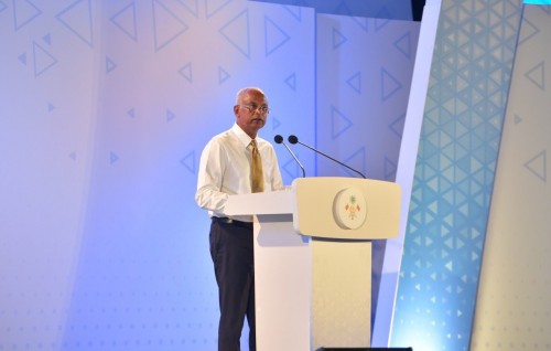 Hanimaadhoo Airport aai Kulhudhuffushi bandharaa eku furihama vaanee iguthisoadheh ge furihama model eh: Raees