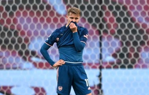 Villa athunves balive, Arsenal ah maayoos kan