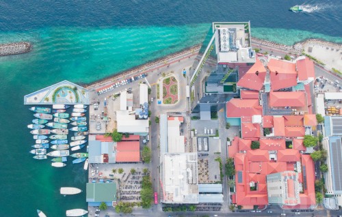Dharumavantha hospital aa dhimaa moodhun zaham thakakaa eku oiy meehaku fenijje