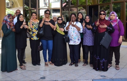 ombudsperson ge office ah kureege PG Muhthaaz ge massala eh
