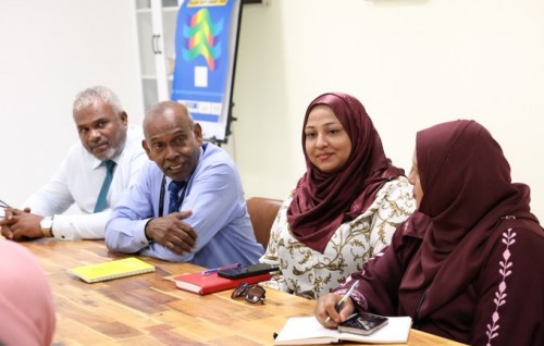 Dhaulathuge belumuge dhashugai thibey kudhin ah Crossroads in internship ge furusathu hoadhan mashvaraa koffi