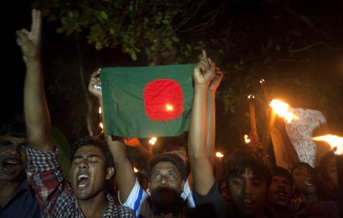 Bangladesh ge sarukaaraa dhekolhah UAE gai muzaaharaa kuri 57 meehun jalah