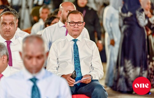 Majilis membaruge dhaiydholhi dhuvvaalaa vaahaka Adam Shareef thakuraaru kurahvaifi