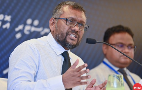 Fayyaazge amaaz: Party ithurah harudhanaa koh MDP ge heyo verikan dhemehettun