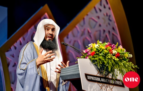 Aailee massala thakaa kurimathilaane goi thakaa gulhey gothun Mufti Menk dhehva dharus mirey hulhumale gai