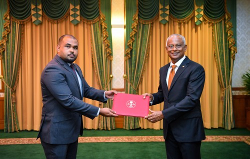 ec ge membaru kamah nashaath  ayyan kuravaifi