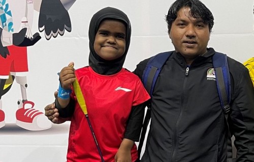 Para badminton event akun Raajje in hoadhi furathama molhu Eashal hoadhaifi