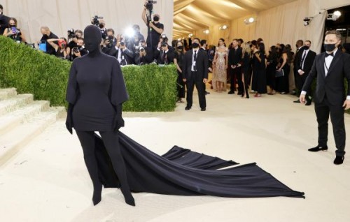 Met Gala ah Kim Kardashian ehkoh nivaavegen dhiyaee keevve?