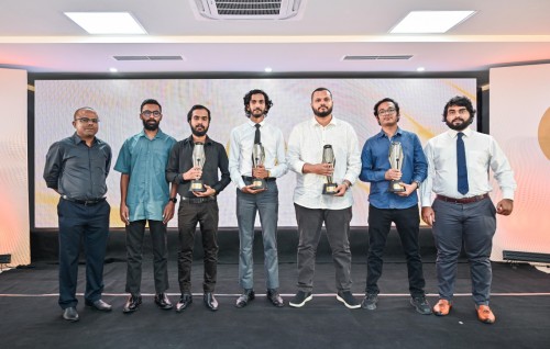 Thahugeegee noosverikamuge inaamu dheefaivanee usoolaa hilaafah: Fandiyaarun