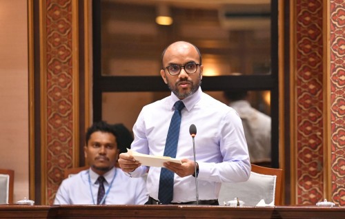 2023 ah husha'helhee deficit kuda budget eh, aamdhanee aai haradhun 6 billion hoadhan amaazu hifaifi