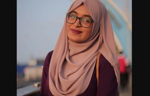 Zuvaan anhenaku gelligen hoadhanee, Aailaa inn thuhumathu kuranee loabiveriyaa blackmail koggen gendhiyaee kamah
