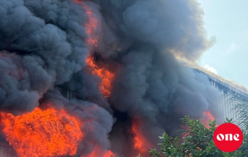 Fire breaks out at Housing Ministry