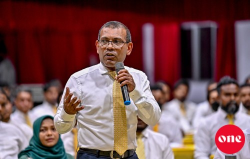 Raajje badhalukohlee MDP in: Raees Nasheed