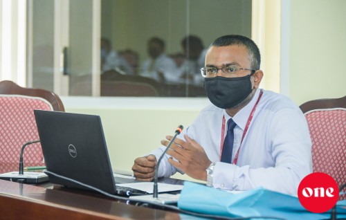 #OnePhoto: Rayyithunge majileehuge minivan muassasaa thakuge committeege 55 vana bahddhaluvun