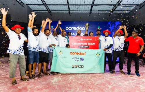 Ooredoo massrace: Hinmafushi ge championkann SIFCO ah, faisaage inaamehge gothugai 25,000 rufiyaa