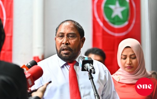 Qasim himeni vadaigannavaahen Jumhooree Party ge faraathun 10 candidate aku Majilis ah vaadha kurahvanee