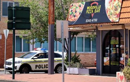 Australia ge Pizza vikkaa meehaku dhogu mauloomaathu dhinumun 1.7 million meehun lockdown ah
