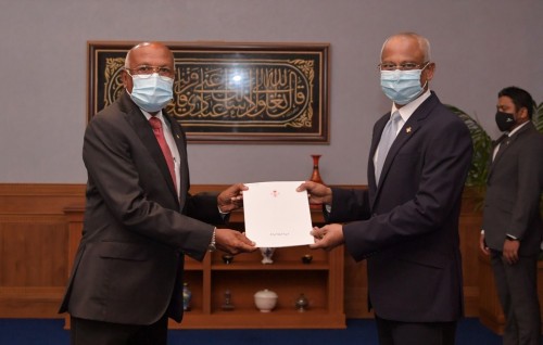 Parliament gives approval to Health Minister Naseem