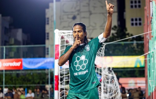 '' Thimarafuttah othee burakoh masakkaiyy kurun, amaazh vaasiluveveyne''