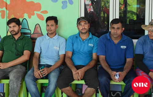 Bidheyseen ge fee tha nudhakaa kunfuni thakuge lits aanmu kohfi