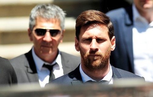 Messi ge bappa Barca ge raees aa bahdhalukoffi, adhives rasmee bid eh nukurevey!