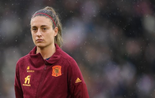 Spain ge thari, dhuniyeyge emme molhu anhen football kulhuntheriyaa Alexia Euro gai nufennaane