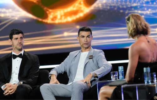 Ballon d'Or dhinee naainsaafun, hagguveriyakee Vinicius: Ronaldo