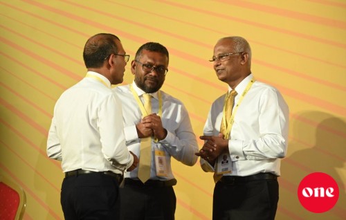 Fayyaz Raees ge magaaamah gehnan Nasheed thaaeedhu kurahvaifi