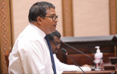 Vaki gaumakah nubalai, igthisaadhee sarahaddhah vanna ulhanduthakah midhanee fiyavalhu alhamun: Minister