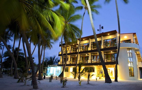 Enme bodu service charge eh dhin guesthouse akah Kaani Hotels, konme muvazzafakah 420 dollar