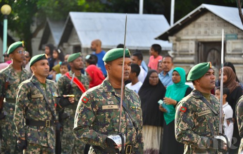 Sifainge aharee dhuvahaa gulhigen parade akaa eku havaa aruvanee