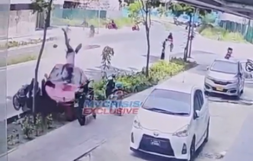 Car inn jehi hin'gi accident gai aniyaavi meehaa ge haalu stable, ward ah badhalu koffi