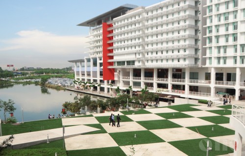 Covid-19: Malaysia reports 190 positive cases, universities close and move to e-learning